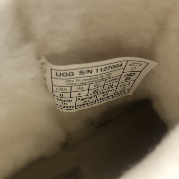 UGG  Womens Classic Clear Mini Pixelate White Waterproof Ankle Boots Sz 6 NWOB - Picture 4 of 5